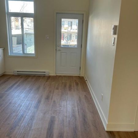 Super 5 1/2 Hochelaga - Photo 4