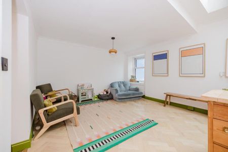 5 bedroom detached house to rent - Photo 5