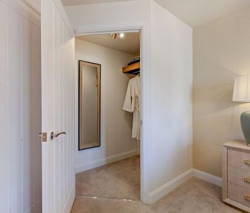 1 bedroom retirement property to rent - Photo 5