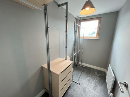 2 bedroom penthouse to rent - Photo 4