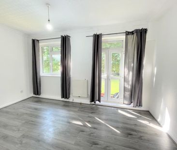 2 bedroom maisonette to rent - Photo 2