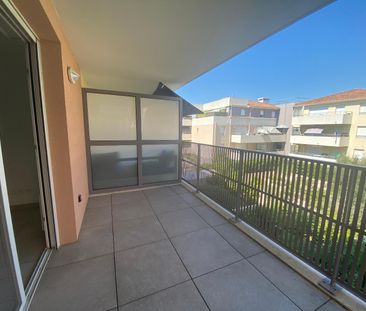 Location Appartement 2 pièces 42m² PUGET SUR ARGENS 83480 - Photo 4