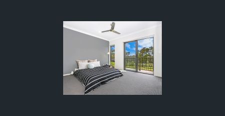 Modern Executive Townhouse in Prestigious Rochedale Estates - Photo 2