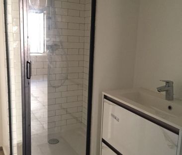 Arles centre au 1er étage studio de 33m² plus mezzanine, - Photo 1