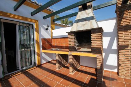 Detached House | Nerja | €1.800/Month - Photo 3