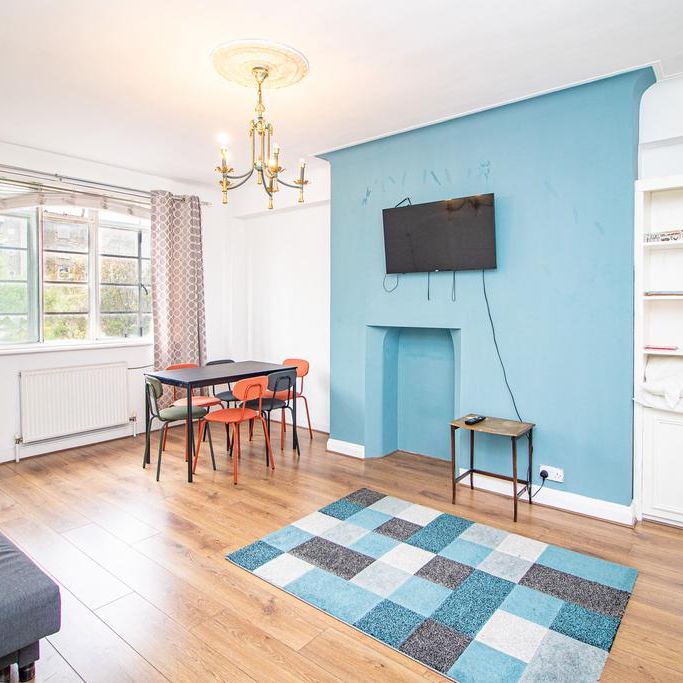 2 bedroom flat to rent - Photo 1