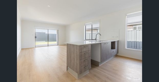 5 Cyclops Street, Munno Para, SA 5115 - Photo 1