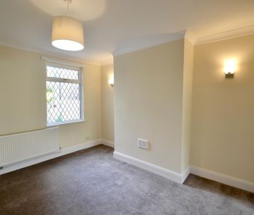 3 bedroom terraced house to rent - Photo 2