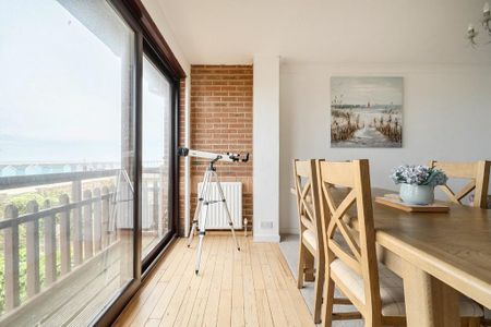 4 bedroom terraced house to rent - Photo 3