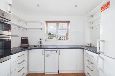 1 bedroom Flat in Haven Court, Reading - Photo 4