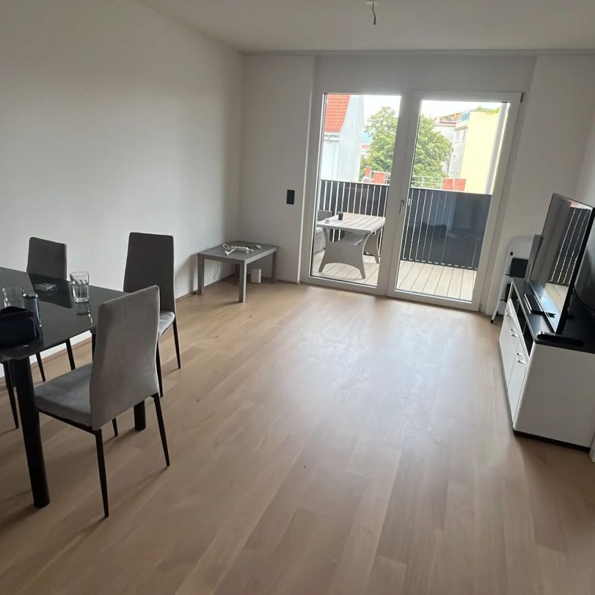 Pauschalmiete inklusive Warmwasser, Heizung & Kühlung - Moderne 2-Zimmer-Wohnung mit großzügigem Balkon und stilvoller Ausstattung - Photo 1