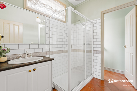 Amazing Family Home!! THIS IS A 6 MONTH LEASE ONLY - Photo 5