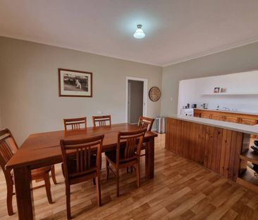 Well Appointed Family Home - Photo 5