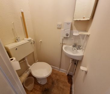5 Bed Student Accommodation - Photo 1
