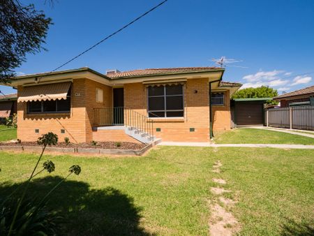 A PROPERTY WITH ALL THE FEATURES - Photo 5