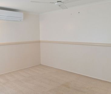 BRIGHT, COMFORTABLE & LOW-MAINTENANCE � YOUR IDEAL KEPNOCK HOME AWAITS - Photo 4