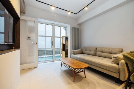 2 Bed Flat, Old Gloucester St, WC1N - Photo 2