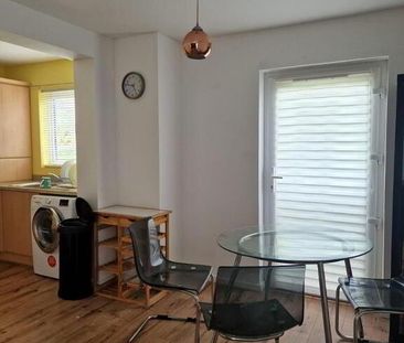 2F Knocksallagh Green, Green Island, Carrickfergus, BT38 8SR - Photo 2