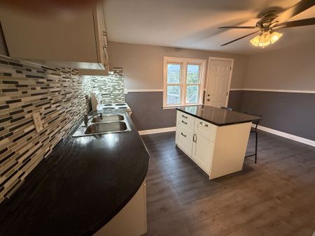 For Lease - 248 Toronto Avenue, Oshawa, Ontario - Photo 3