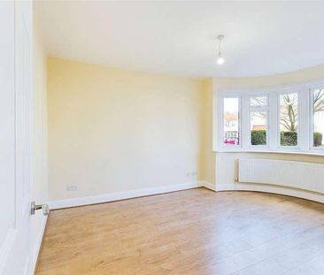 Cornwall Road, Ruislip, HA4 - Photo 2