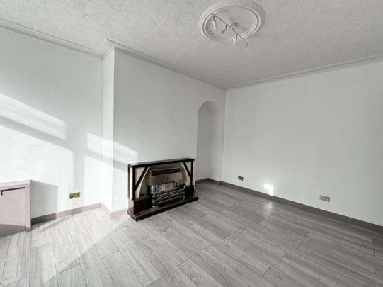 Seaforth Avenue, Leeds, LS9 - Photo 1