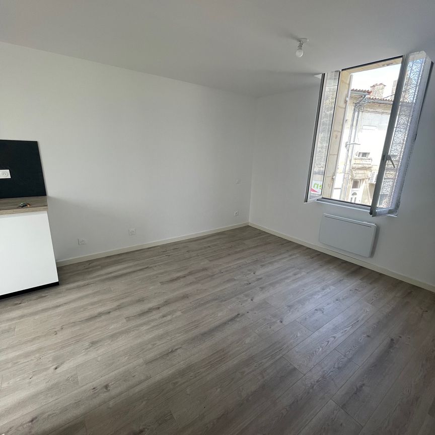 Location Appartement 1 pièce 20m² - Photo 1