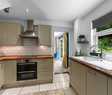 3 bedroom detached house to rent - Photo 6