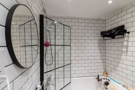 1 Bed Flat, Ladbroke Grove, W10 - Photo 4