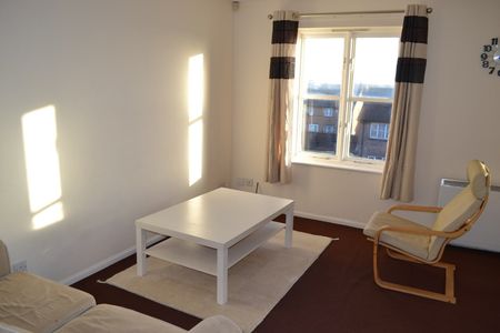 2 Bed Flat, Grange Close, LS10 - Photo 3