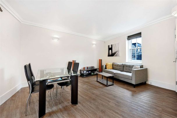 A two bedroom apartment in a central Bloomsbury location, close to Oxford Street - Photo 1