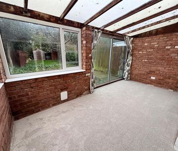 4 bedroom end of terrace house to rent - Photo 5