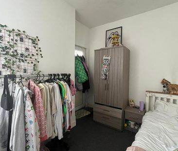 2 bedroom house share to rent - Photo 4