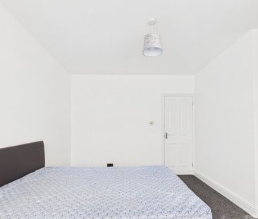 Fernside Avenue, Feltham,TW13 - Photo 6