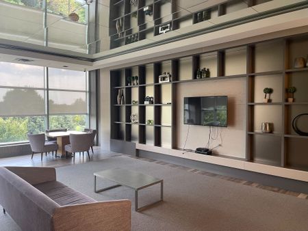 For Lease - 4677 Glen Erin Drive Unit# 105, Mississauga, Ontario - Photo 2