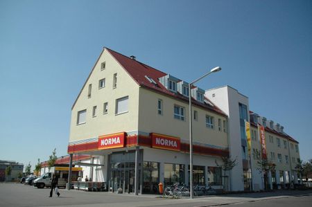 Nähe Ärztehaus! Geräumige Doppelhaushälfte mit Garage in Neumarkt i.d.OPf, Deininger Weg - Foto 2