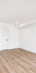 1 room apartment of 42m² in Montreal - Photo 2