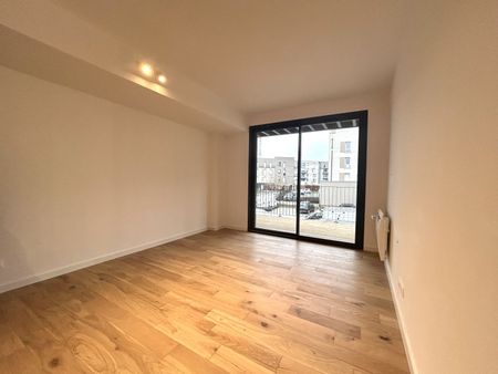 Location Appartement 2 pièces 47m² MARCQ EN BAROEUL 59700 - Photo 2