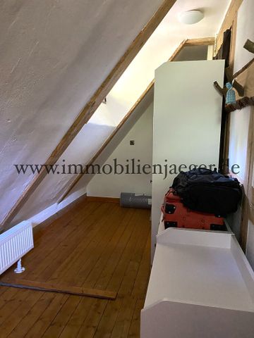 Wohnen im "Meyers Wald" - Englisches Herrenhaus mit Reetdach - ruhige Mansardenwohnung im Altbau - Foto 3