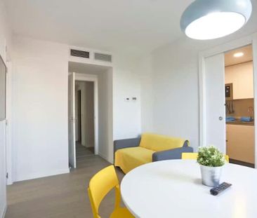 Calle de Mira el Sol, Madrid, Community of Madrid 28005 - Photo 5