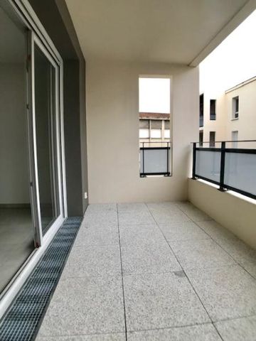 Location Appartement 2 pièces 42m² TOULOUSE 31400 - Photo 3