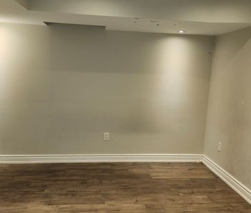 For Lease - 3492 Fountain Park Avenue Unit# Basement, Mississauga, ... - Photo 2