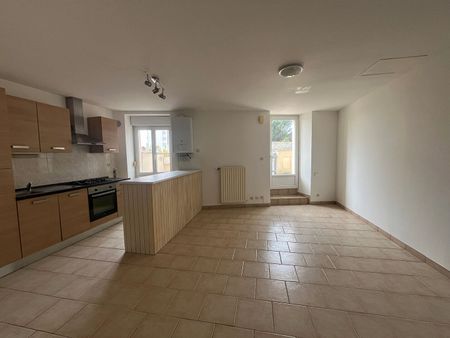 Location Appartement 3 pièces 54m² - Photo 3