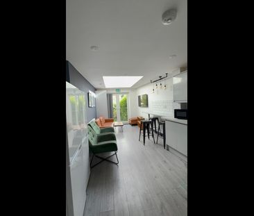 5 Bed Terraced House, Humber Avenue, CV1 - Photo 1