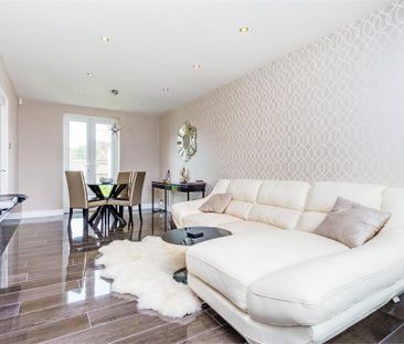 3 bedroom terraced house to rent - Photo 4