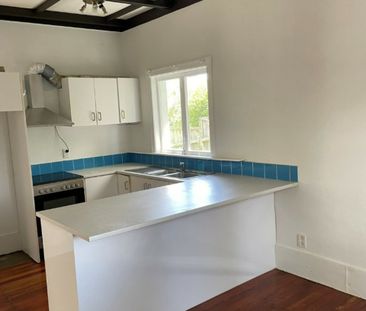 Great Family Home - Photo 4