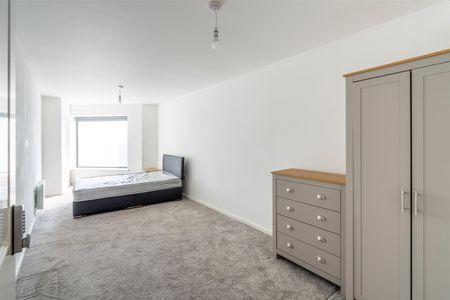 2 bed apartment to rent in Warton Terrace, Heaton, NE6 - Photo 2