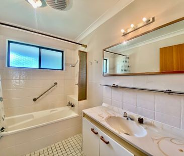 Three Bedroom Home in Catalina - Photo 4