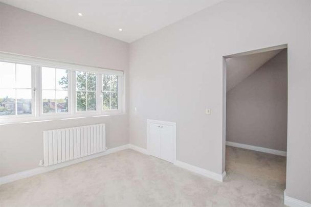 Sunny Gardens Road, Hendon, NW4 - Photo 1