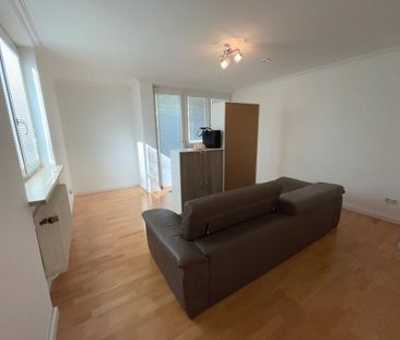 WG Zimmer in einer zwei Zimmer Wohnung - Photo 1