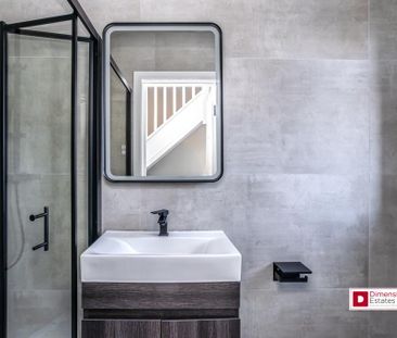 2 bedroom terraced house to rent - Photo 4